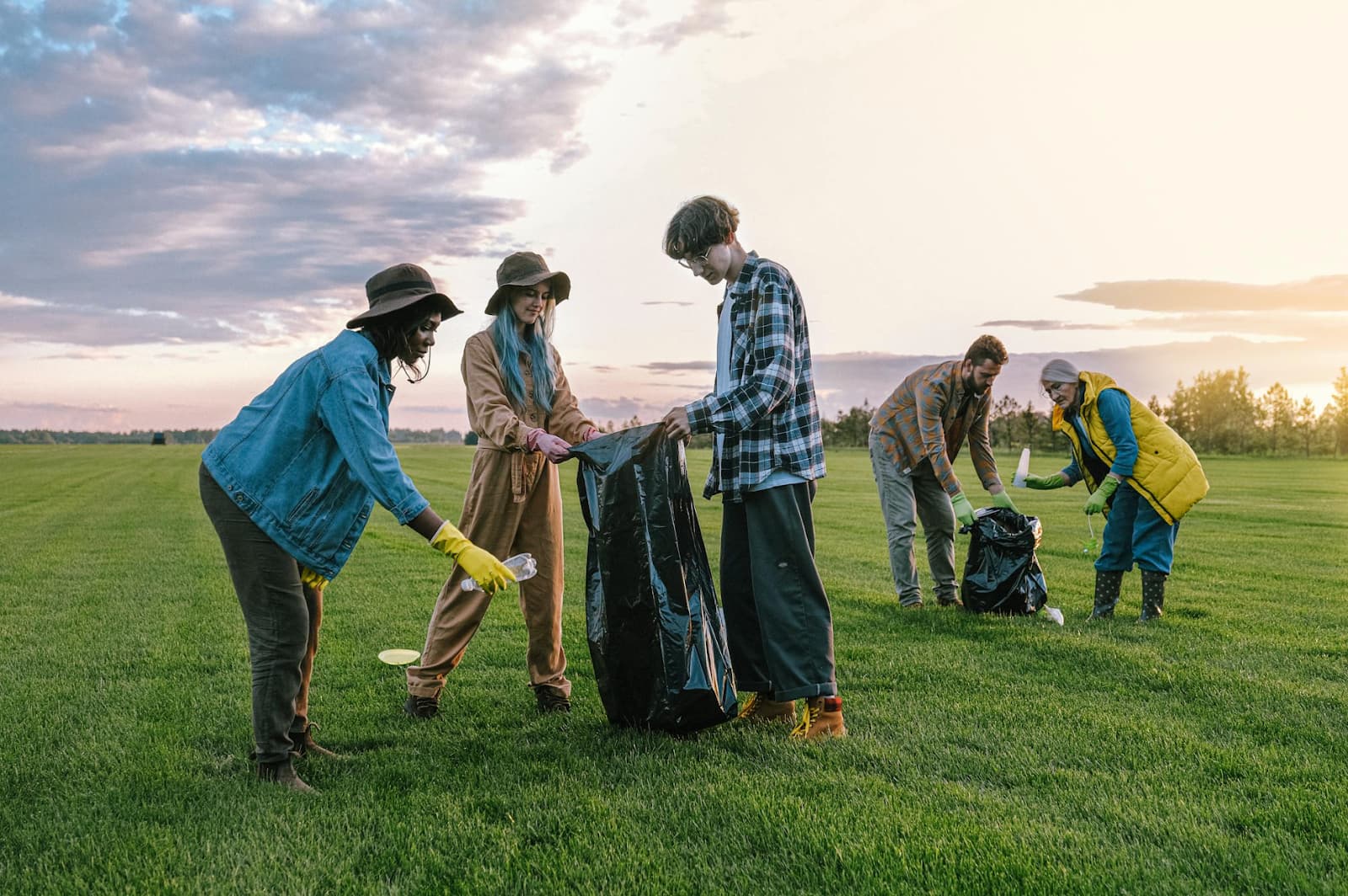 The Power of Giving Back: Why Volunteering Matters